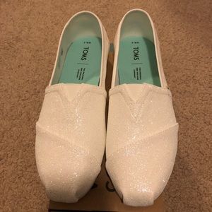 Toms white sparkly 8.5
